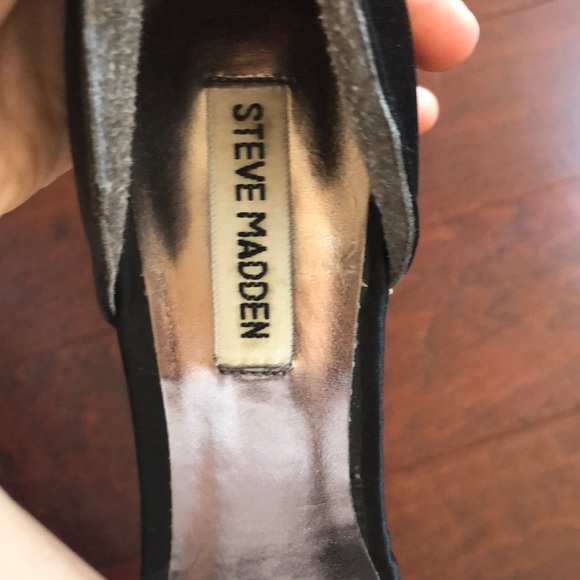 Black satin high heels (Steve madden) - Picture 4 of 6